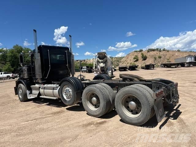 Kenworth T-800 Trekkers