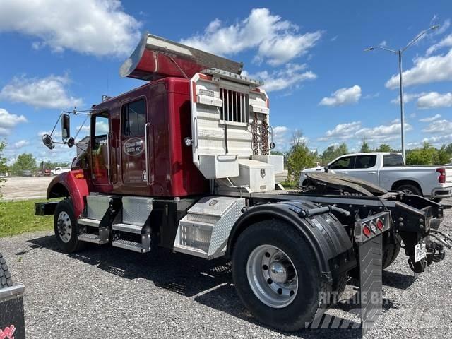 Kenworth T300 Trekkers