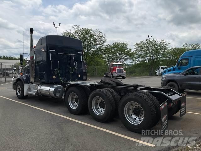 Kenworth T800 Trekkers
