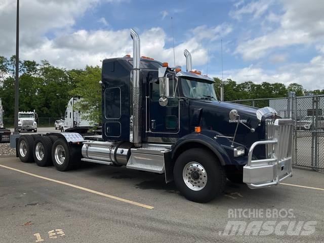 Kenworth T800 Trekkers