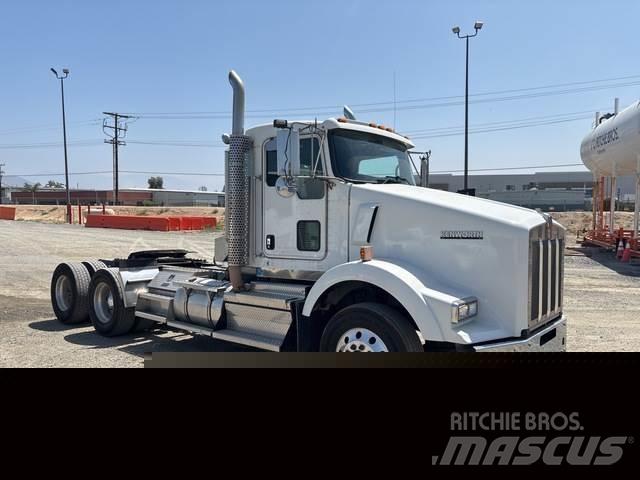 Kenworth T800 Trekkers