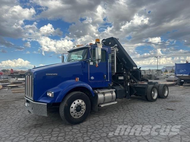 Kenworth T800 Vlakke laadvloer met kraan