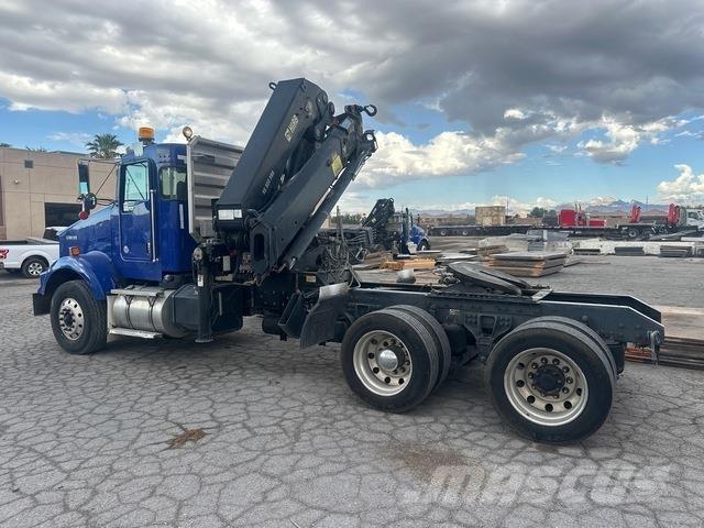 Kenworth T800 Vlakke laadvloer met kraan