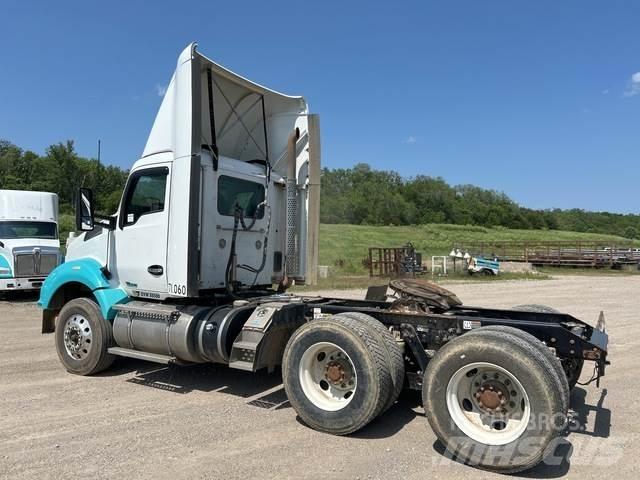 Kenworth T880 Trekkers
