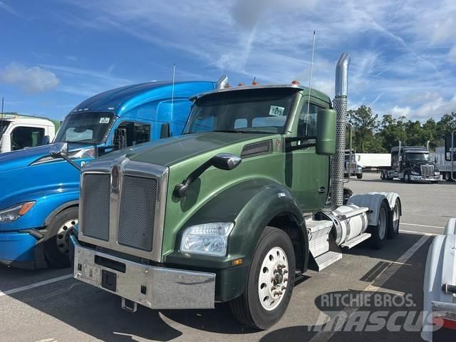 Kenworth T880 Trekkers