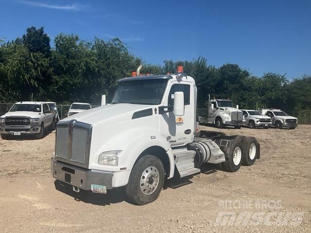 Kenworth T880 Trekkers