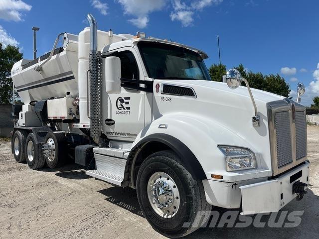 Kenworth T880 Betonmixers en pompen