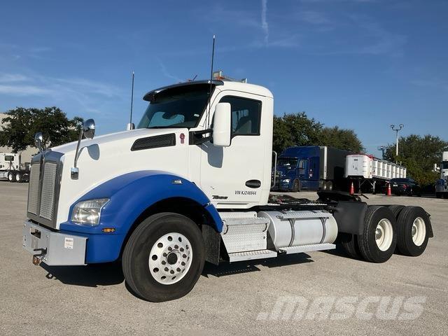 Kenworth T880 Trekkers