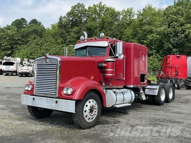 Kenworth W900 Trekkers