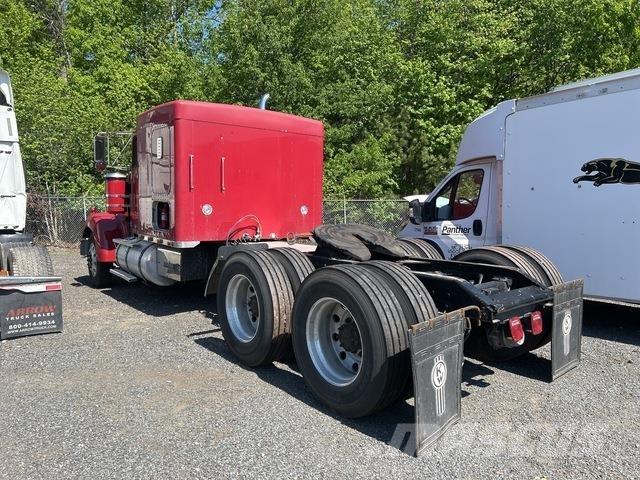 Kenworth W900 Trekkers