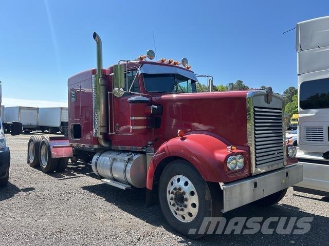 Kenworth W900 Trekkers