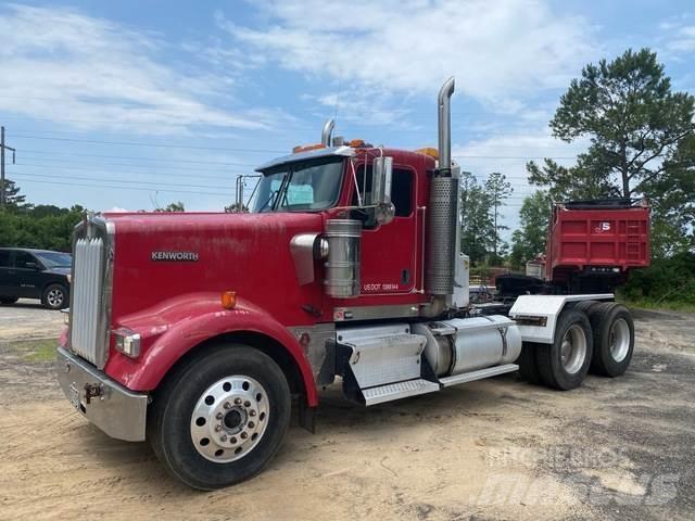 Kenworth W900 Trekkers