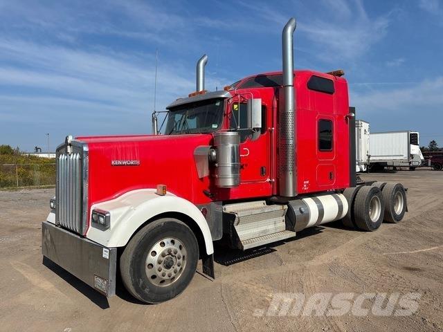 Kenworth W900 Trekkers