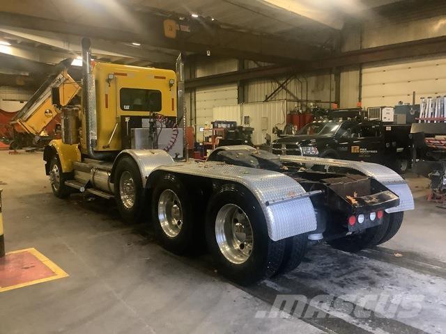 Kenworth W900 Trekkers