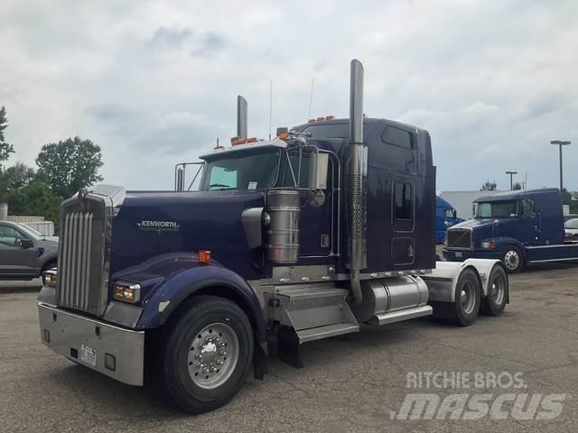 Kenworth W900L Trekkers
