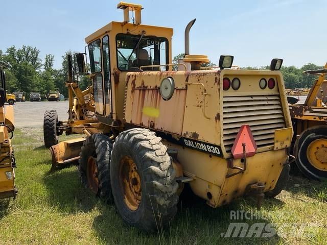 Komatsu 830B Graders