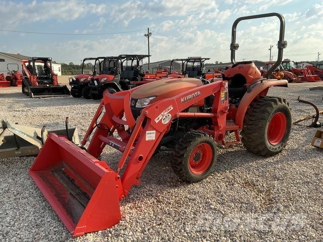 Kubota L3301D Compacttrekkers
