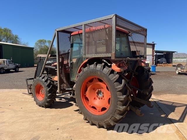 Kubota M125X Tractoren