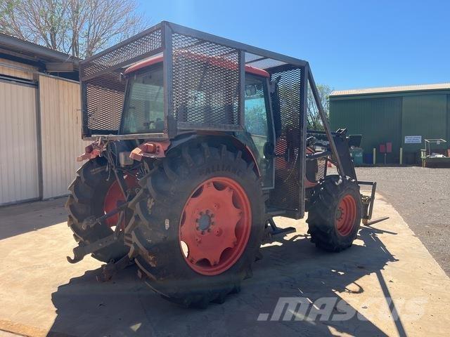 Kubota M125X Tractoren