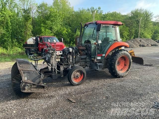 Kubota M5040 Veegmachines voor binnen