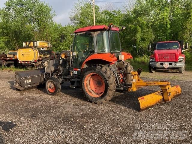 Kubota M5040 Veegmachines voor binnen