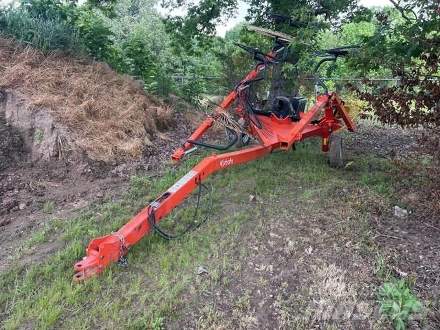 Kubota RA210CR Schudders