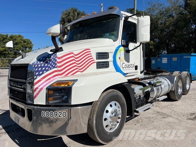 Mack Anthem Trekkers