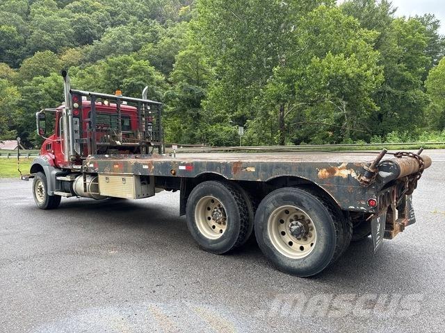 Mack CT713 Sleepwagens