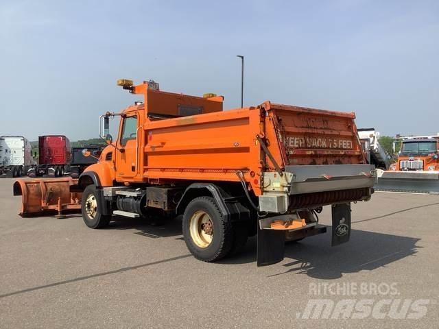 Mack CV700 Sneeuwschuivers en -ploegen