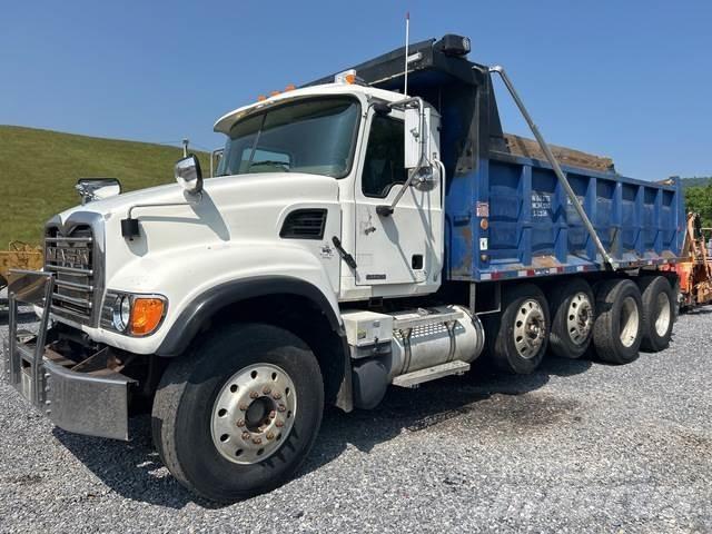 Mack CV713 Kipper
