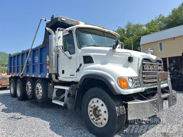 Mack CV713 Kipper