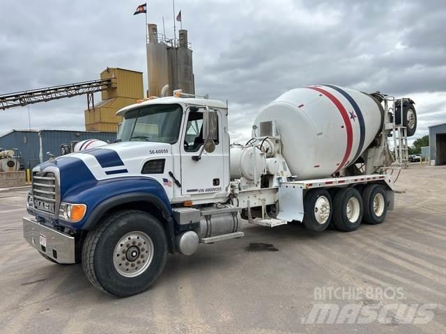 Mack CV713 Anders