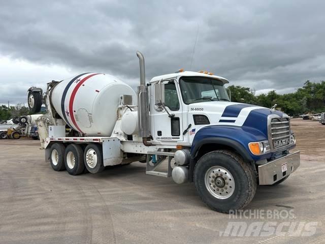 Mack CV713 Anders