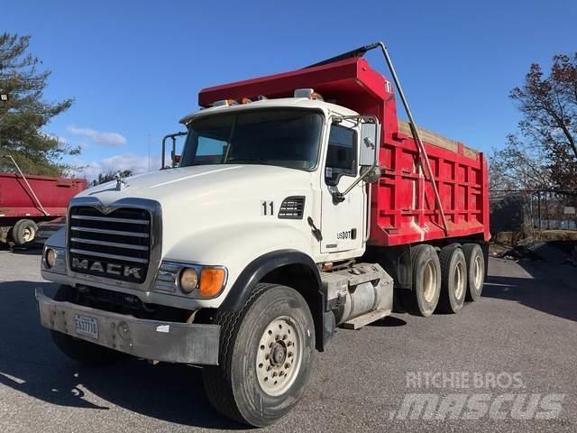 Mack CV713 Kipper