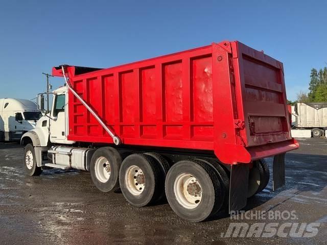 Mack GU713 Kipper