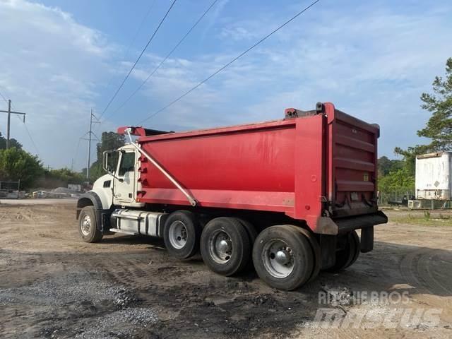 Mack GU713 Kipper