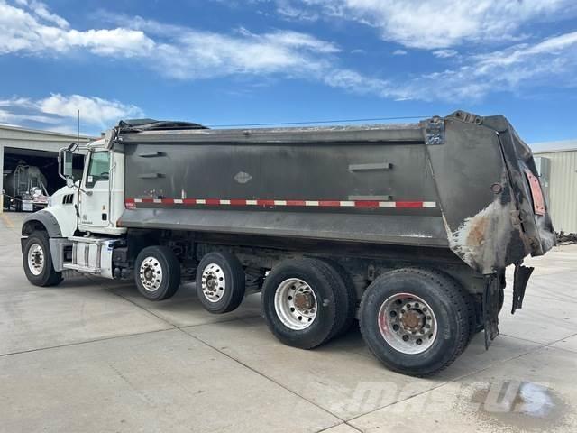 Mack GU713 Kipper