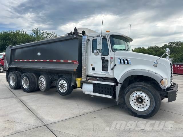 Mack GU713 Kipper
