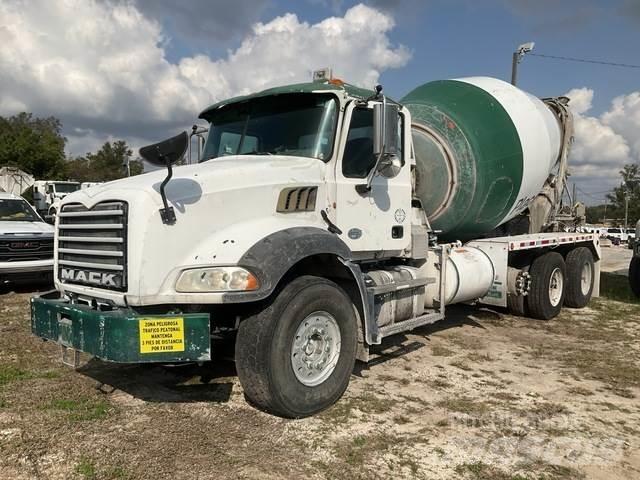 Mack GU813 Anders