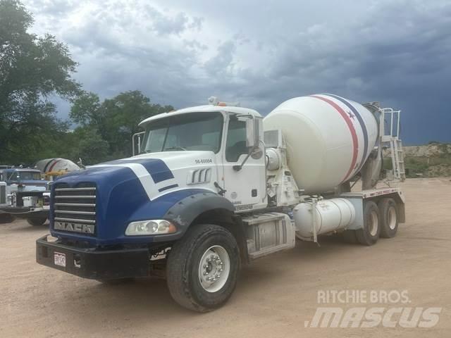 Mack GU813 Anders