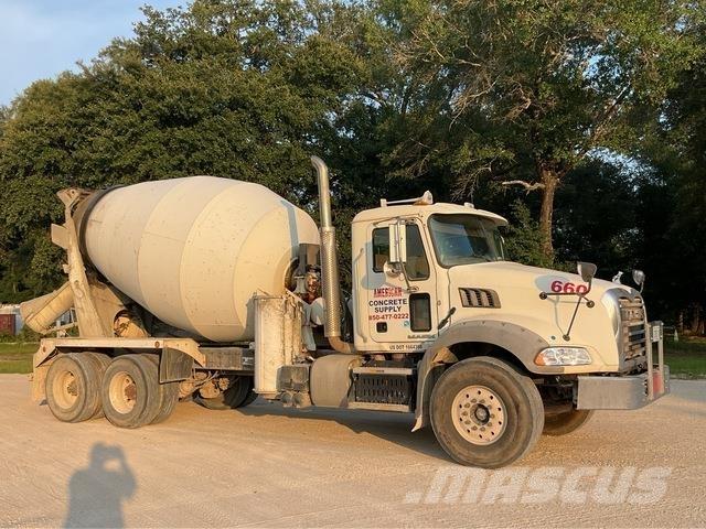 Mack GU813 Anders