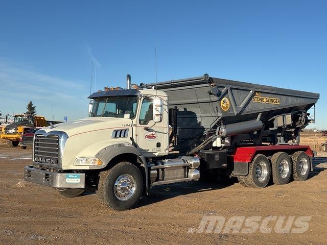 Mack GU814 Betonsteenmachines