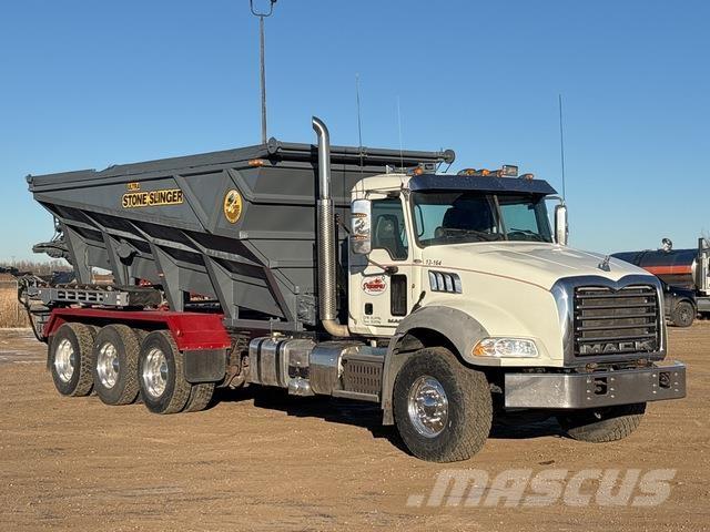 Mack GU814 Betonsteenmachines