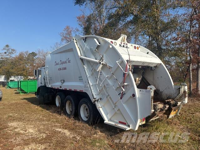 Mack MR688S Vuilniswagens