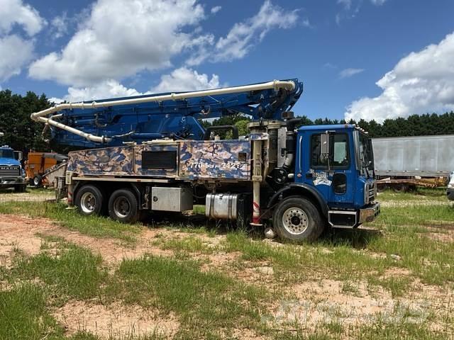 Mack MRU613 Betonpomptrucks