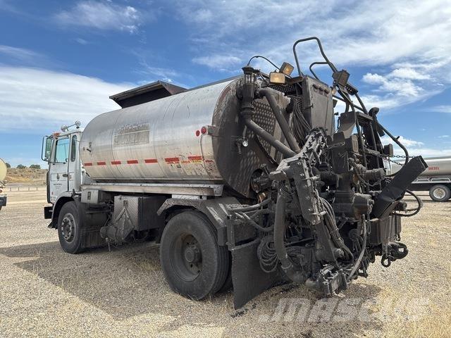 Mack MS Betonmixers en pompen