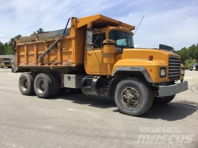 Mack RD688S Kipper