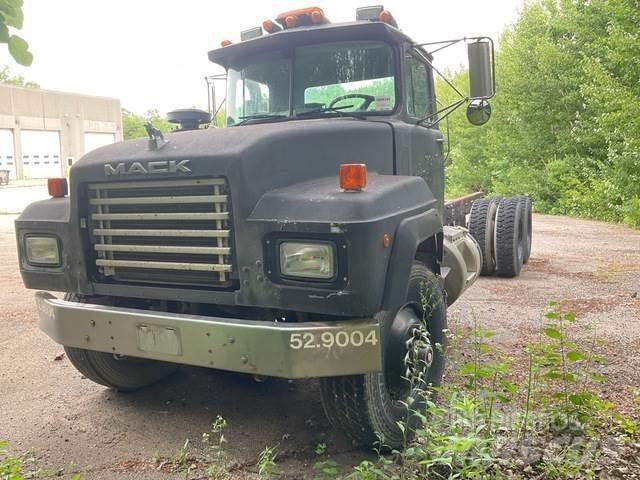 Mack RD688S Cabine en interieur