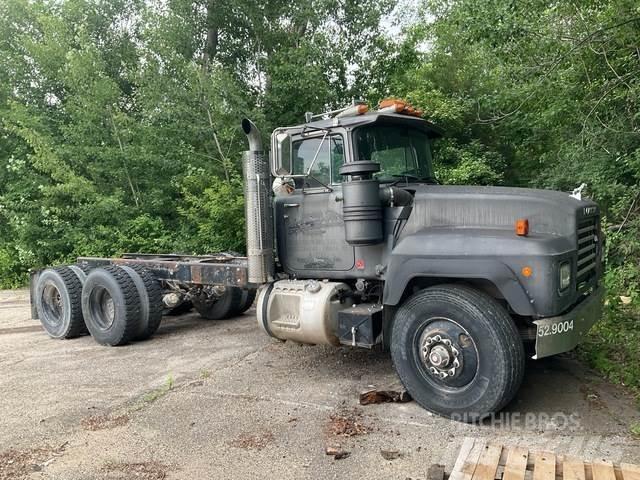 Mack RD688S Cabine en interieur
