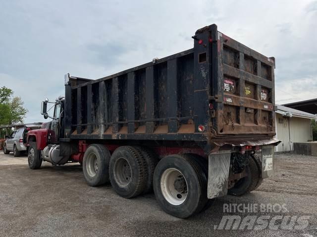 Mack RD690S Kipper